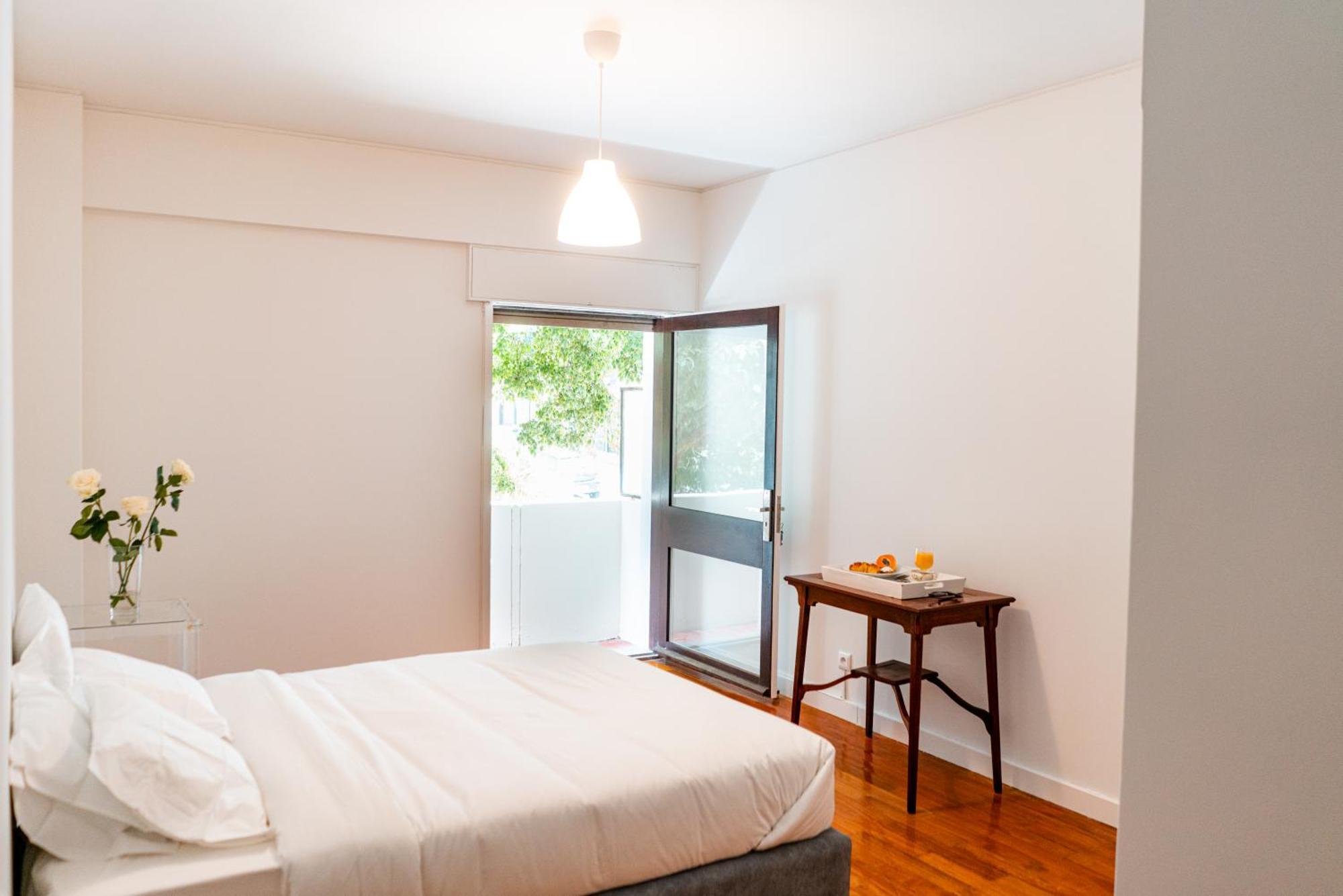 Spacious, Luxurious, And Charming In Premium Location With Parking * Porto