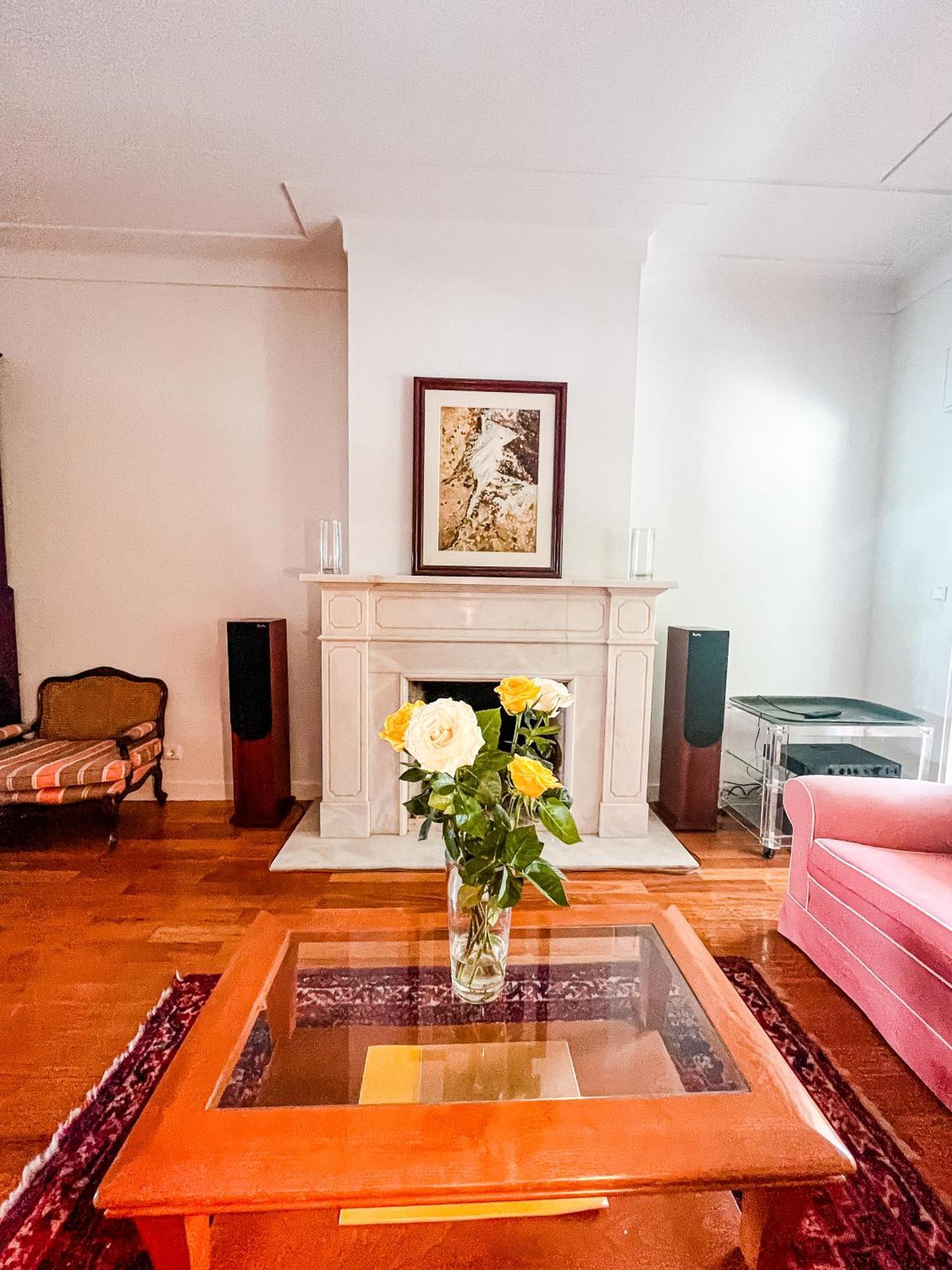 Spacious, Luxurious, And Charming In Premium Location With Parking