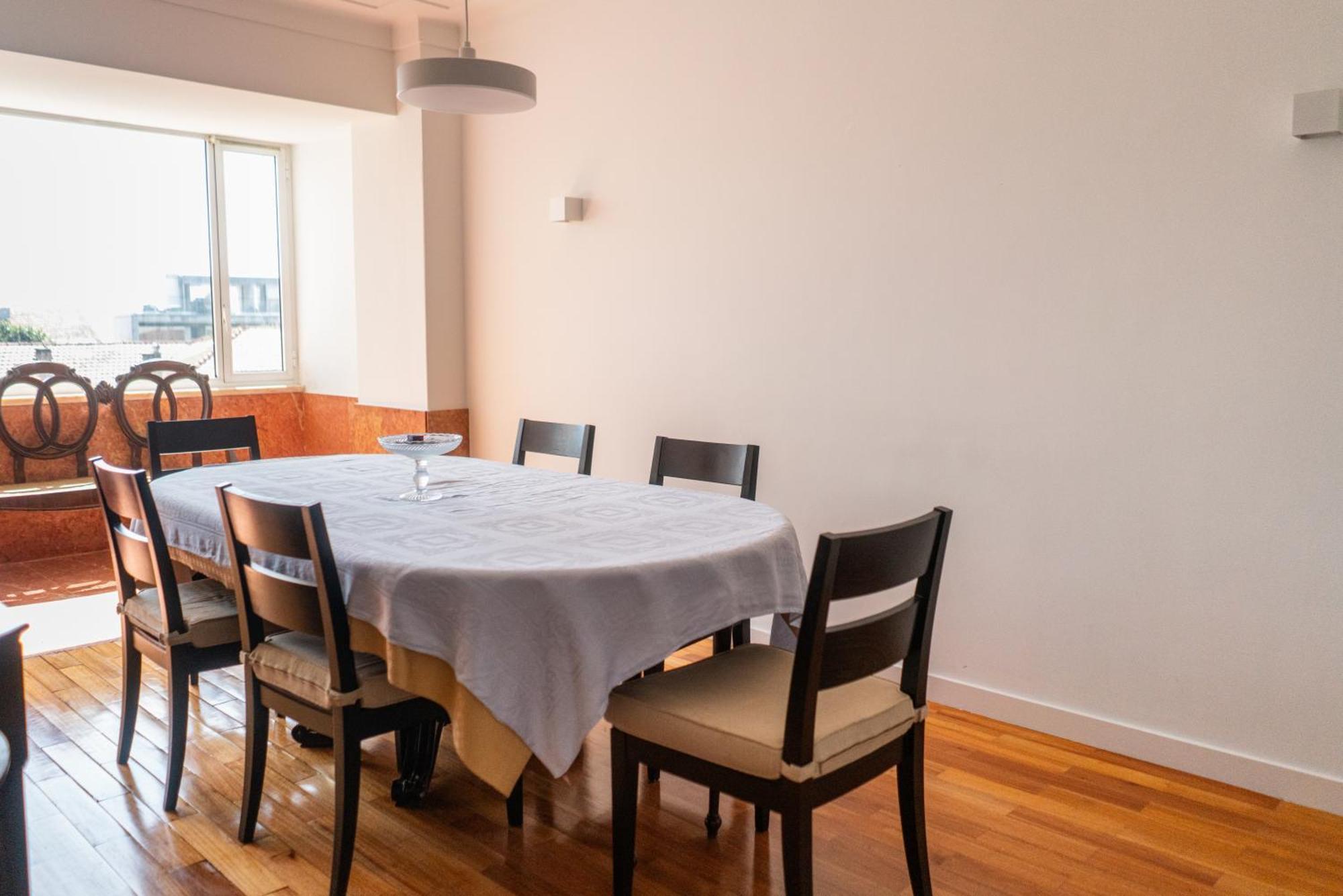 Spacious, Luxurious, And Charming In Premium Location With Parking Apartamento *